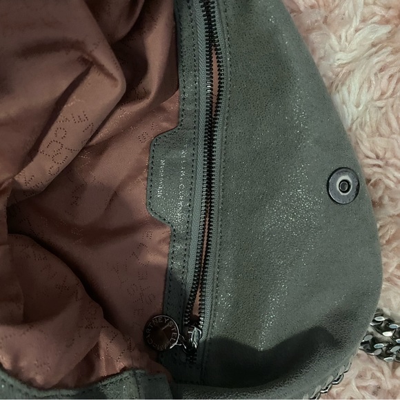 Stella McCartney Falabella Shaggy Deer foldover tote in Light Grey - Picture 8 of 11